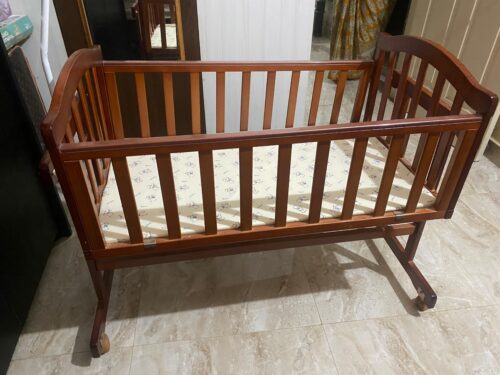 Baby hug wooden cradle with mosquito net