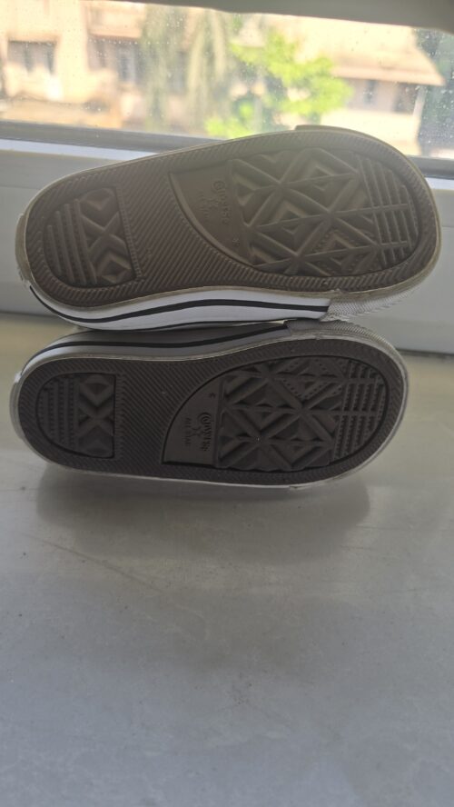 Kids converse all star shoes