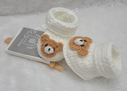 Crochet baby shoes