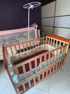 Babyhug Hamilton Wooden Cot with Mosquito Net, Mattress & Crib Bumper Set – Natural Finish