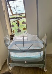 Mom and Me Baby Cradle with Automatic Swing