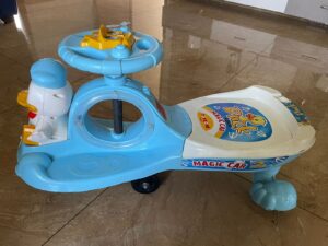 Twist and Swing Magic Car