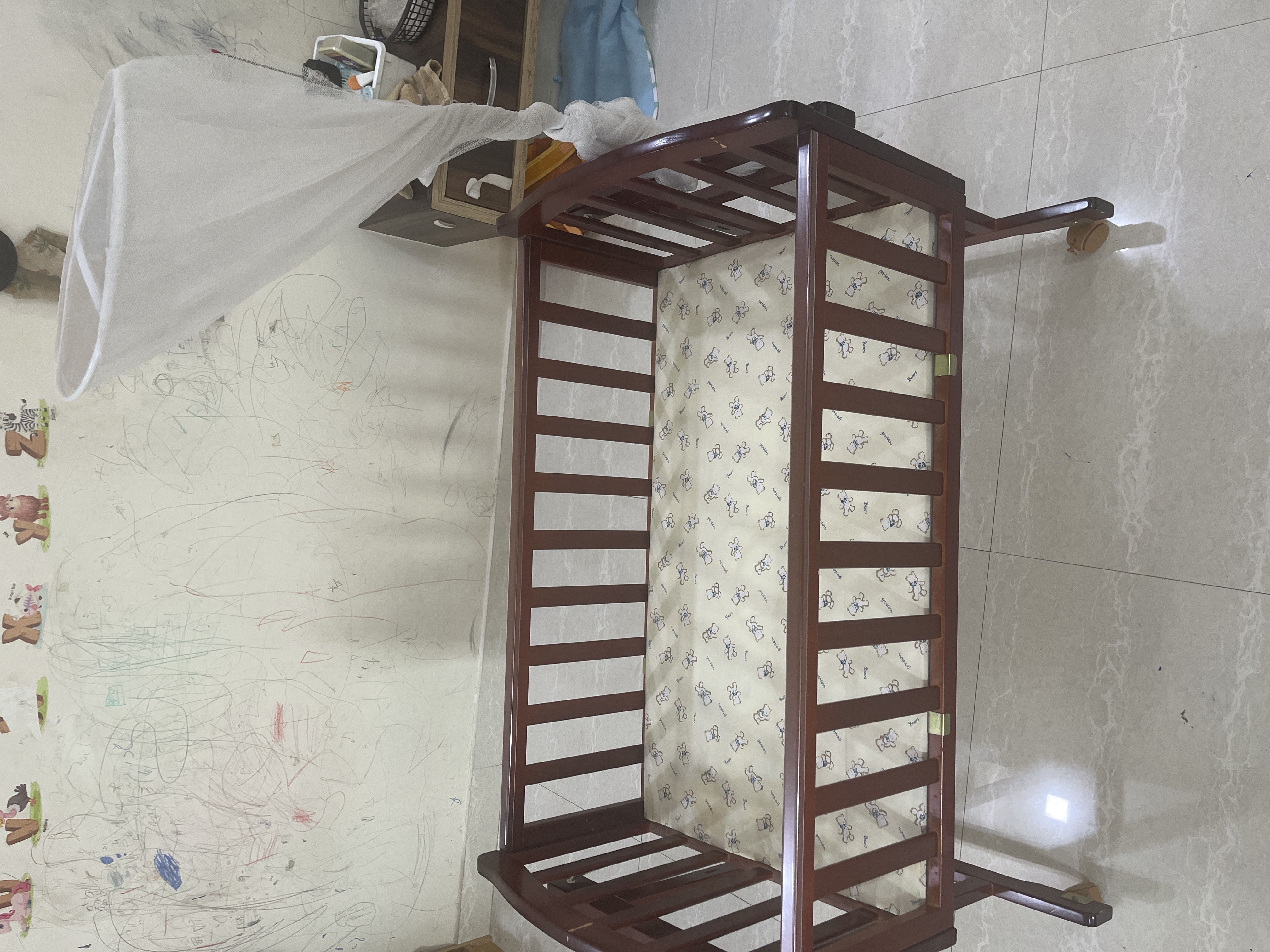 Wooden Baby Crib with Mosquito Net