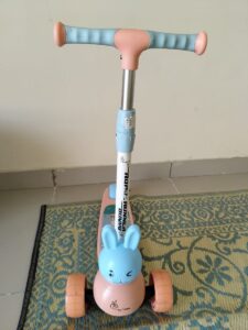 R for Rabbit Road Runner Heavy Three-Wheel Stylish Kids Scooter