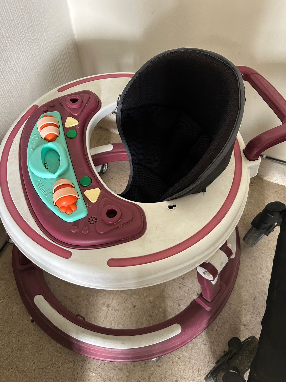 StarAndDaisy Baby Product – Premium Quality, Almost New Condition