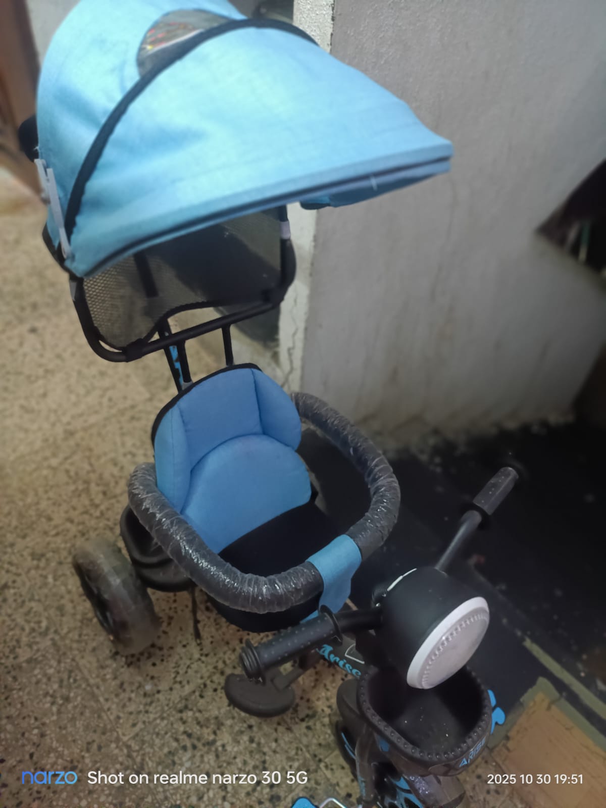 Almost New Baby Tricycle with Removable Canopy – Excellent Condition