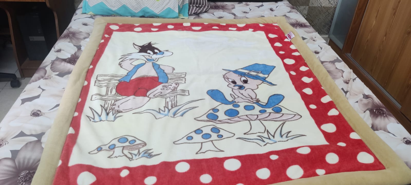 Preowned Kids Cartoon Blanket