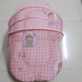 Pre-owned Baby Bed with Mosquito Net & Cuddle Toys