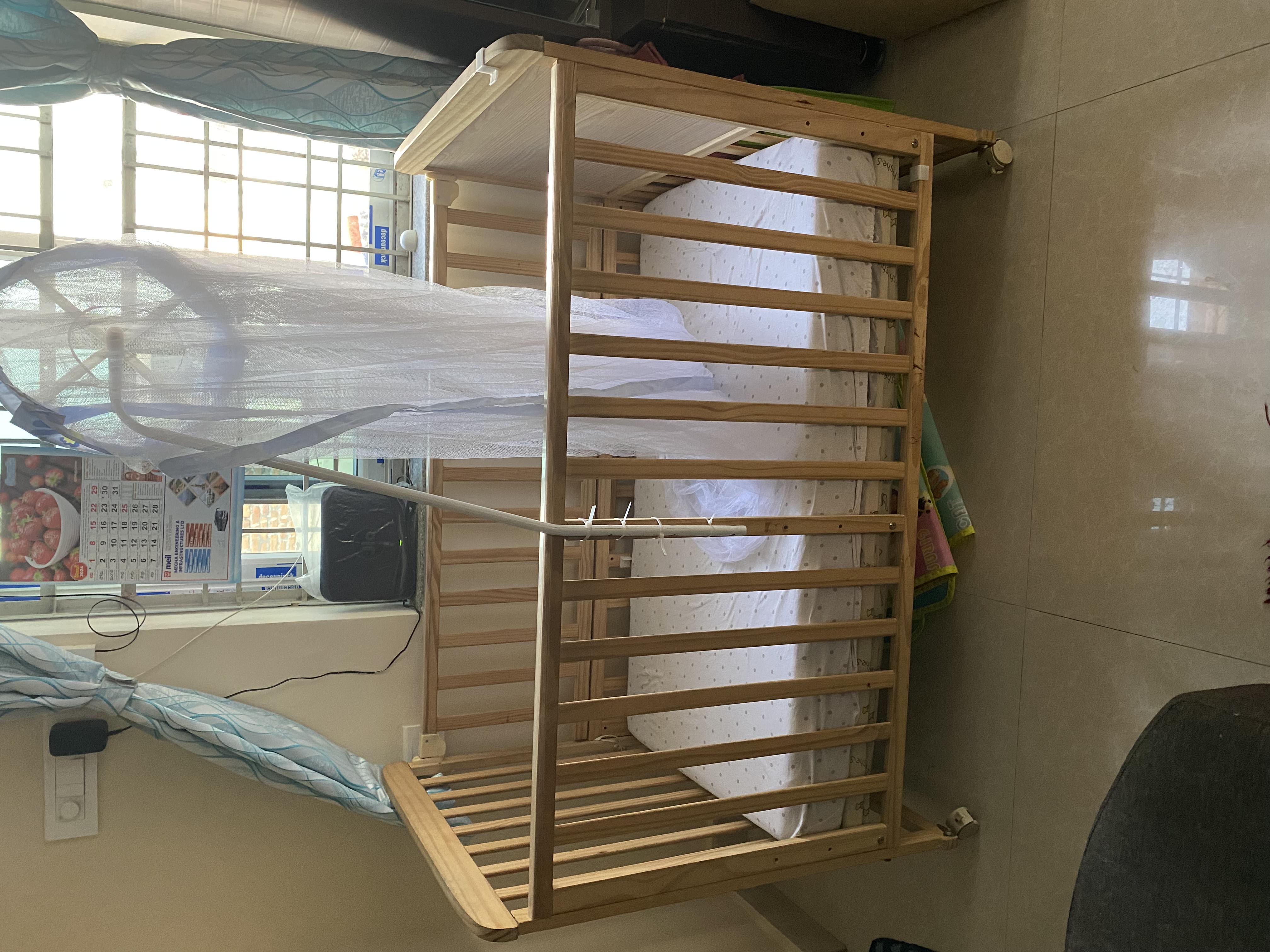 Wooden Baby Crib with Mosquito Net
