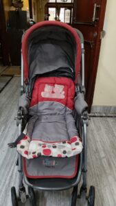 Pre-owned Little Hearts Baby Stroller