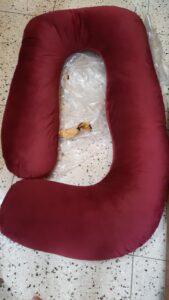 Oyo Baby J-Shaped Maternity Pillow – Maroon