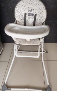 Zig Zag Foldable High Chair with Feeding Tray