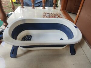 Collapsible Baby Bathtub – Blue & White