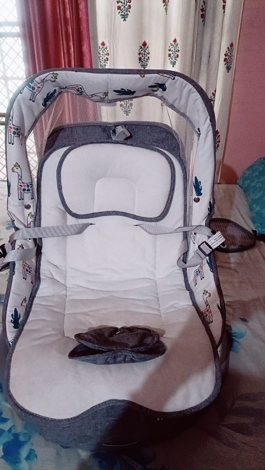 Pre-Owned Softies Automatic Baby Cradle Rocker