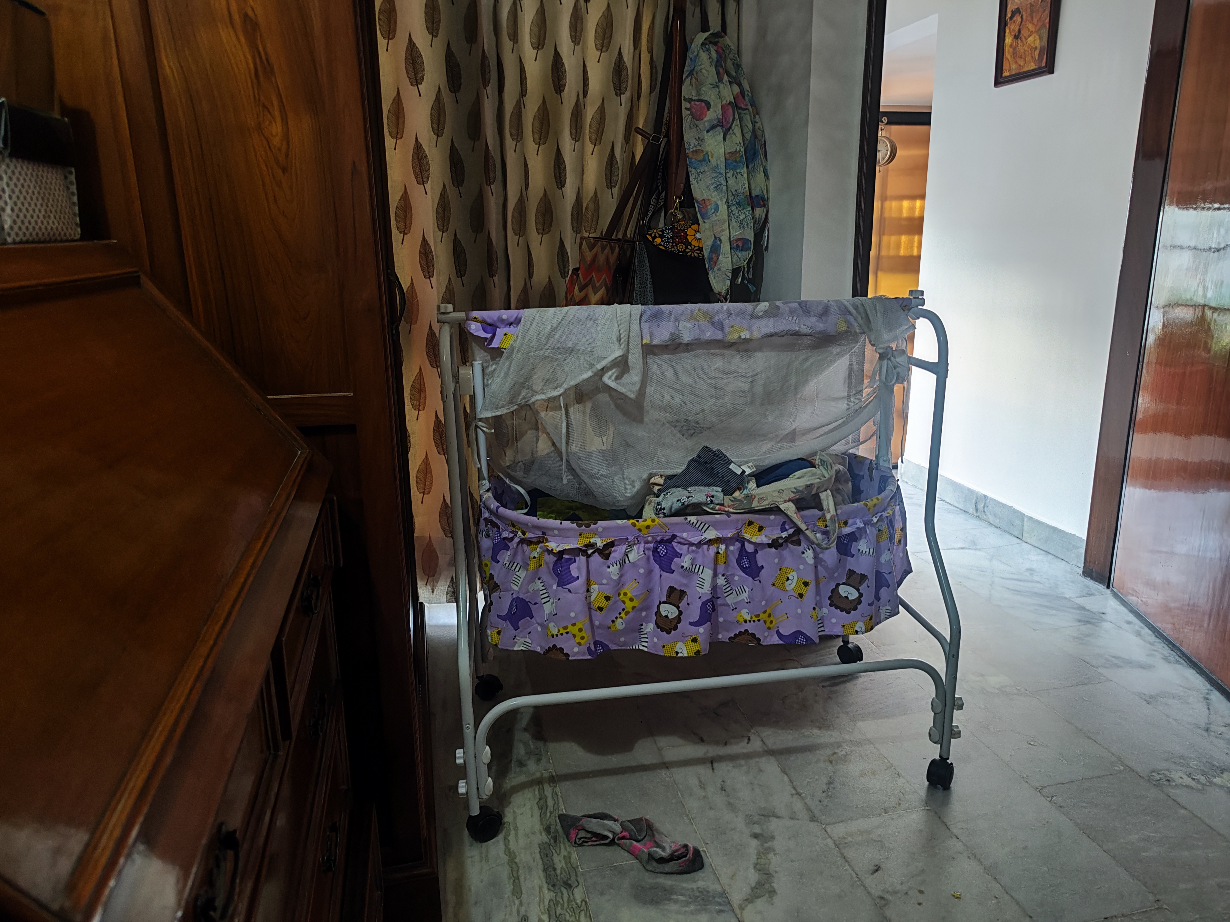 Pre-Owned Baby Cradle with Mosquito Net & Wheels