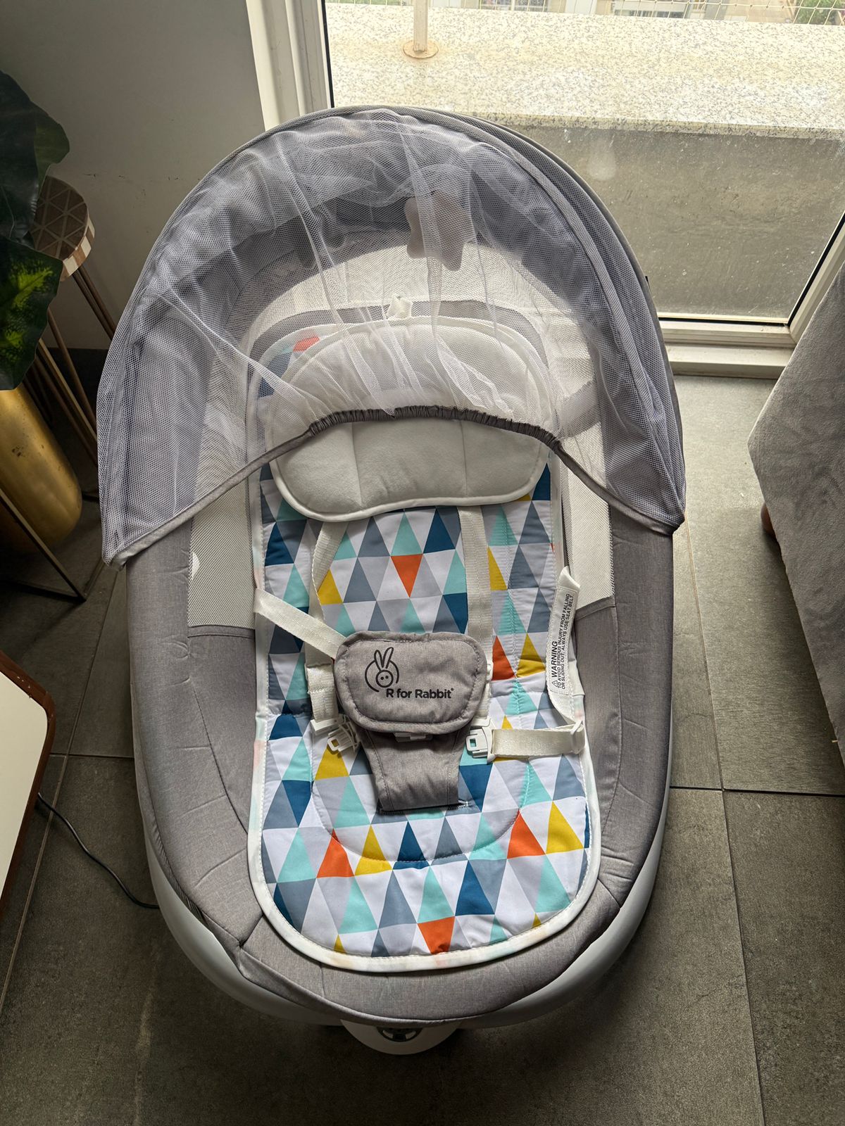 Pre-Owned R for Rabbit Cocoon Smart Auto Swing Baby Bouncer- Grey