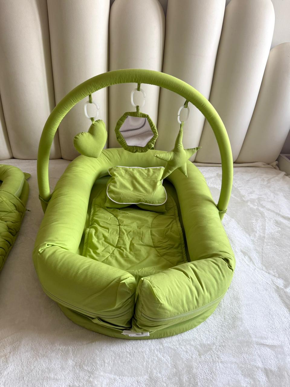 Pre-Owned Tulo Baby Nest Bed with Mosquito Net & Play Hanger-Combo Offer
