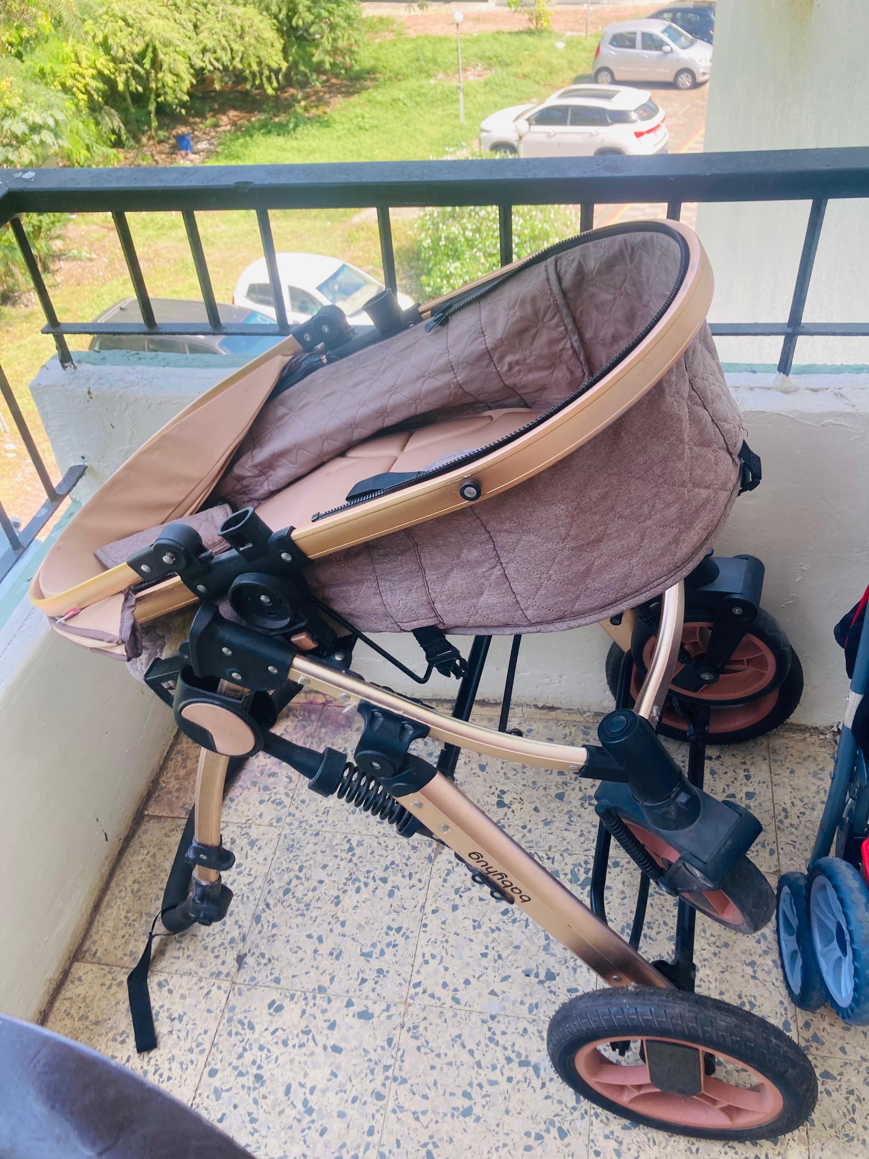 Preowned Babyhug Rose Gold 2-in-1 Baby Stroller