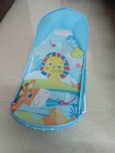 Preowned Mee Mee Newborn Baby Bather