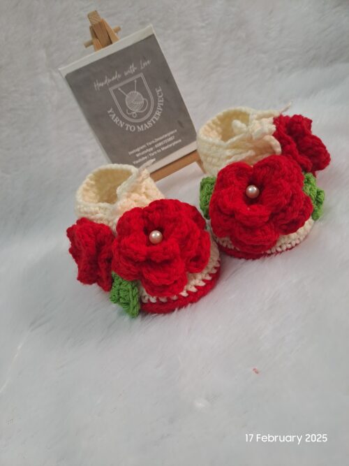 Crochet Baby Shoes with Rose Flowers