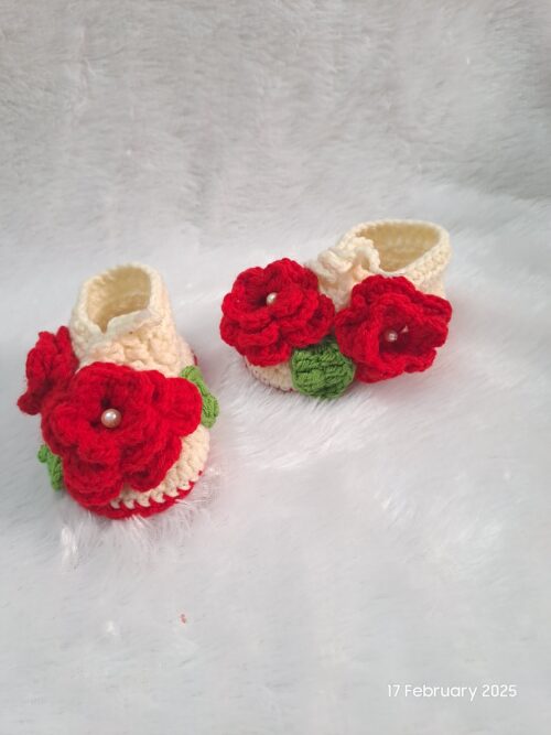 Crochet Baby Shoes with Rose Flowers