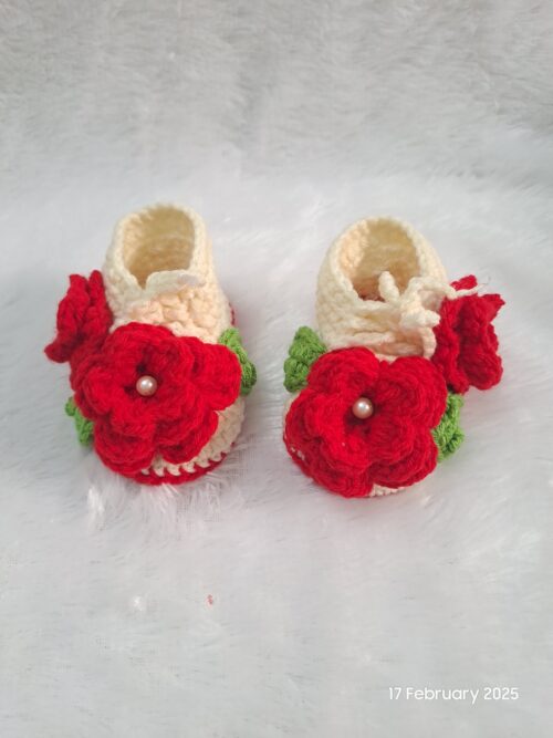 Crochet Baby Shoes with Rose Flowers