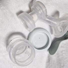 Preowned Philips Avent Manual Breast Pump - Comfort, Convenience & Efficiency!