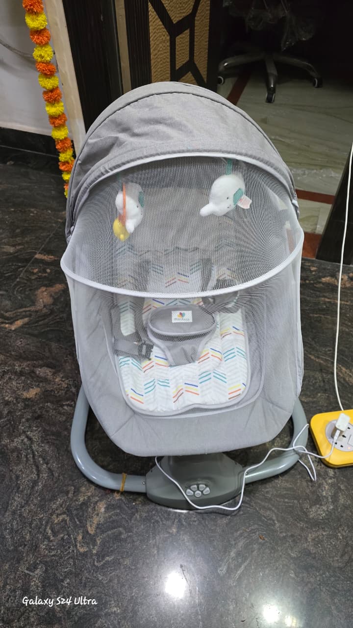 Preowned Mastela Baby Electric Swing with Mosquito Net