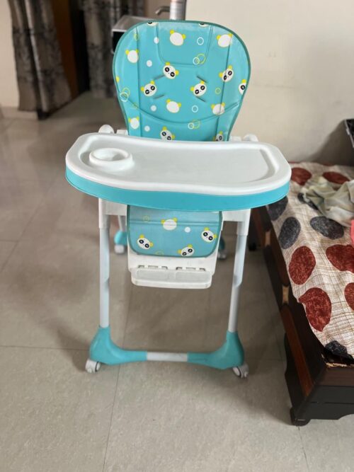R for rabbit high chair