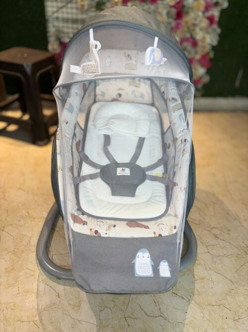 Mastela 3-in-1 Multi-Functional Electric Swing – Comfort, Safety & Innovation!