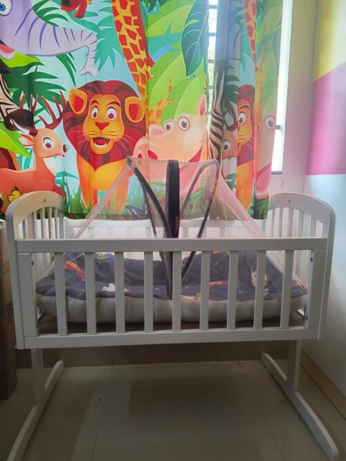 Baby hug cradle