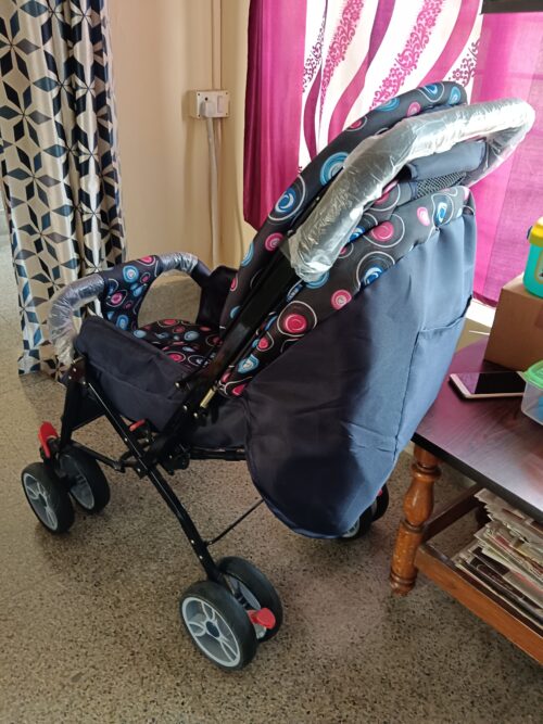Babyhug Comfy Ride Stroller with Reversible Handle