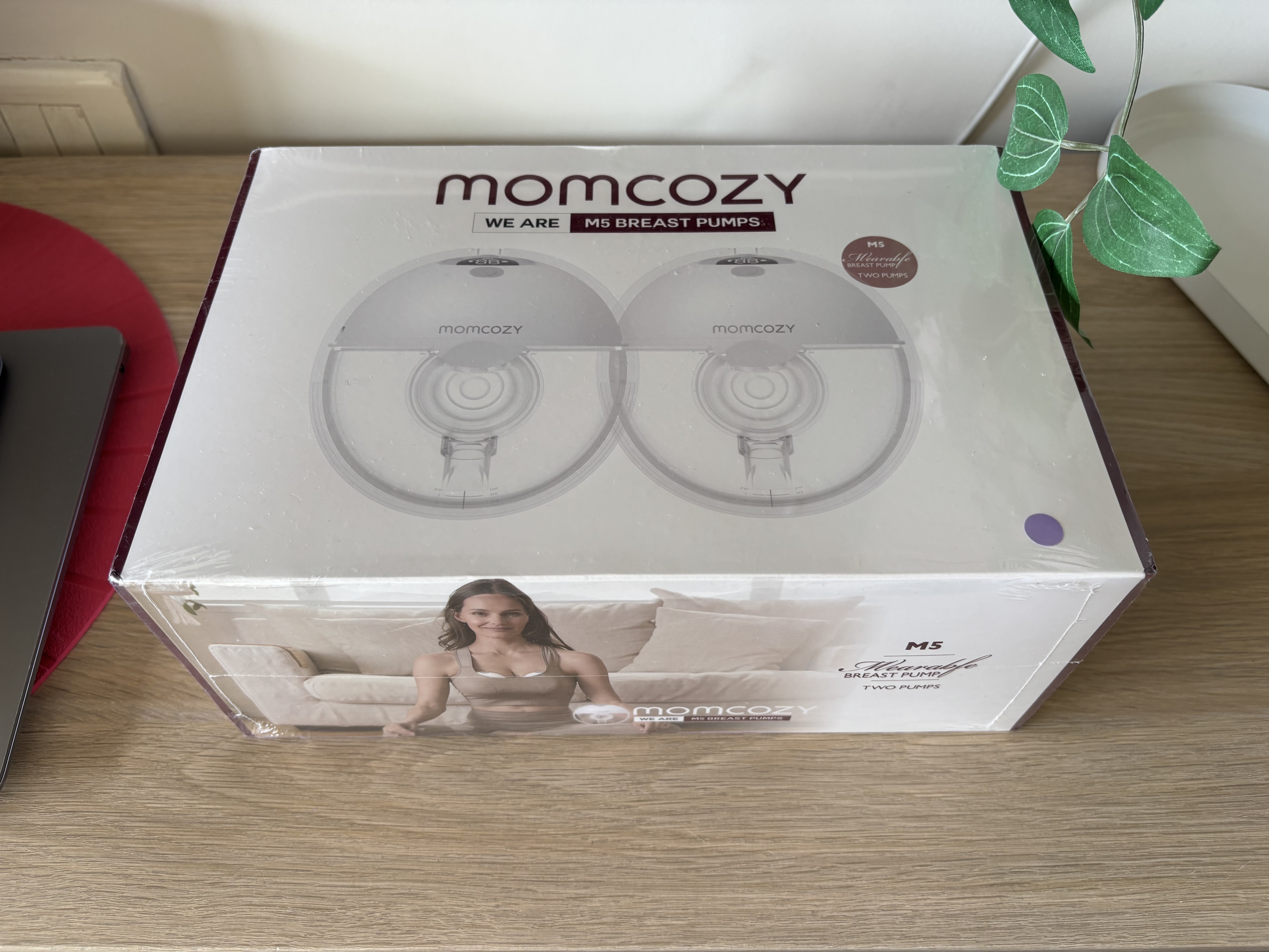 Preowned Momcozy M5 wearable breast pump | Second Hugs