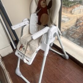 Preowned R for Rabbit Marshmallow Lite Baby Feeding High Chair for Babies