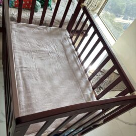 Preowned Luvlup Baby crib