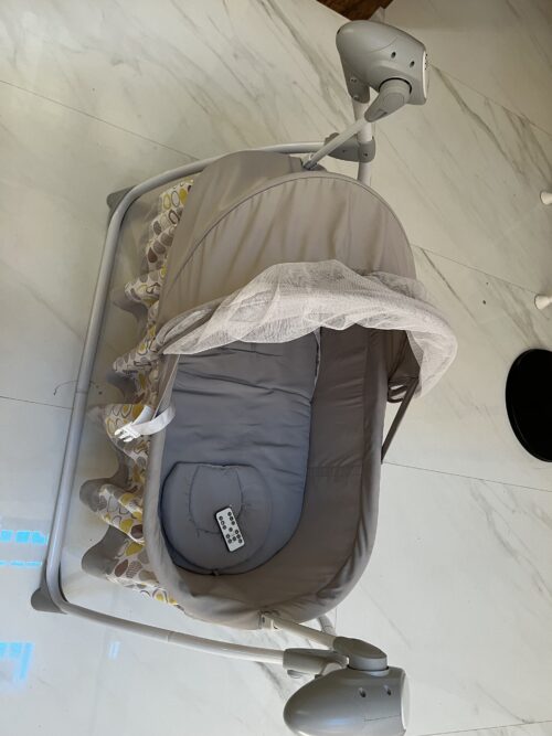 Babyhug berly - electronic automatic swing cradle with remote control