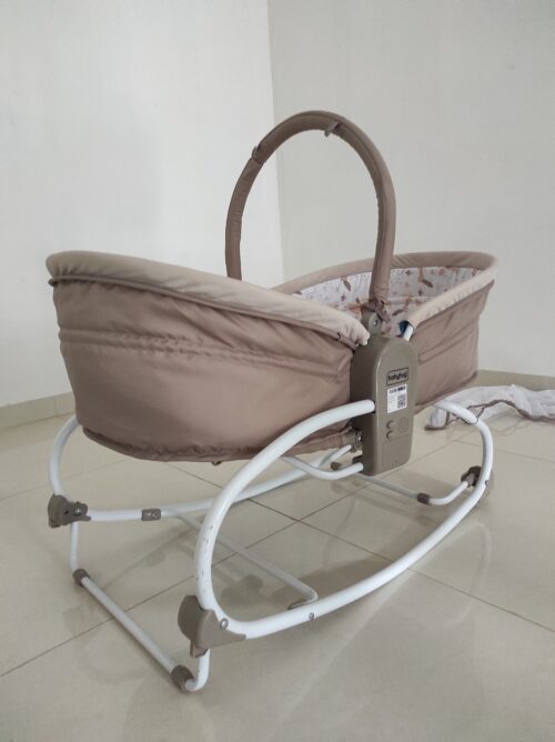 Babyhug opal 3 in 1 Cozy Rocker Sleeper with music and vibration